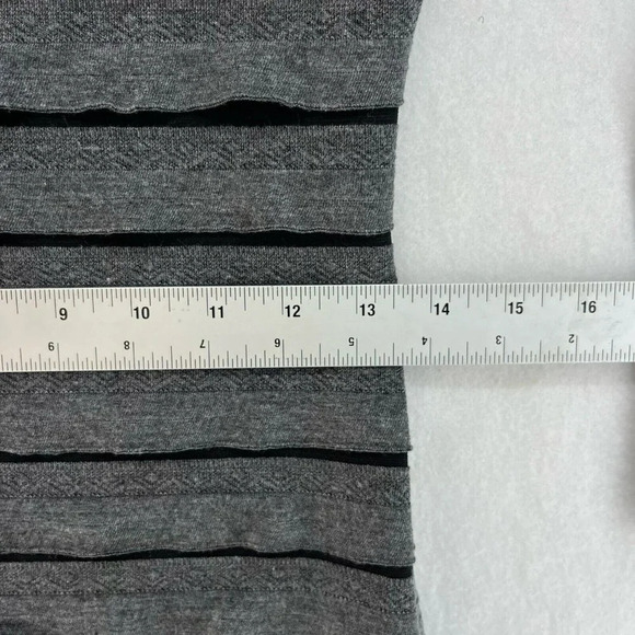 Max Studio Mini Dress Sz M Black Gray Scoop Neck Striped 3/4 Sleeve Stretch - Picture 5 of 10